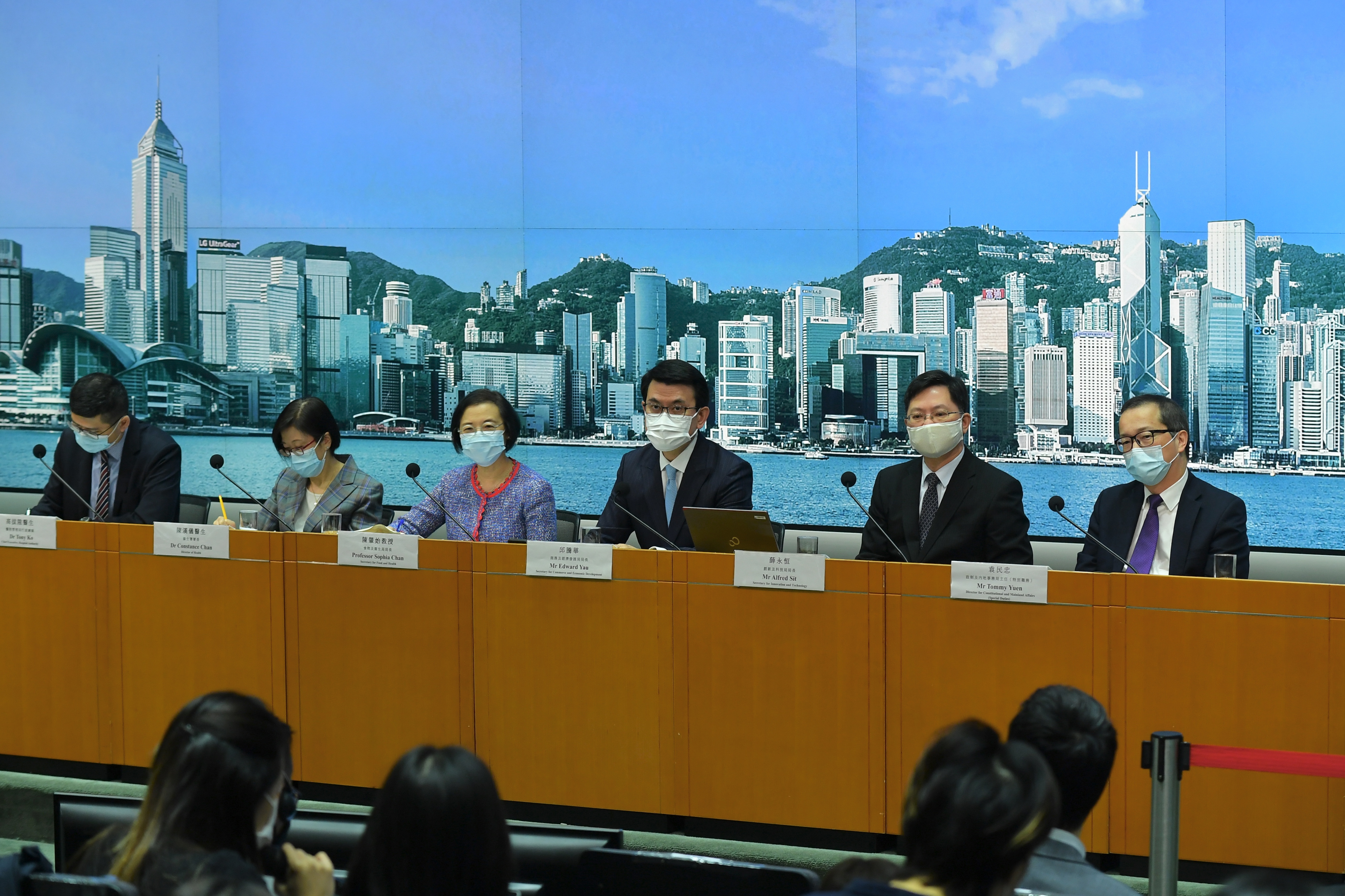 Press conference on COVID-19 prevention and control measures (11.11.2020)